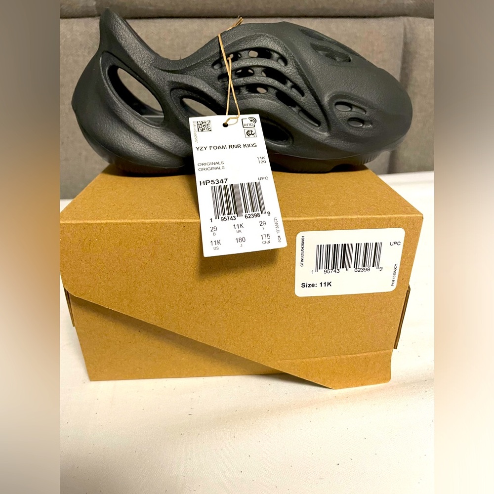 Brand new with tags foam runners toddler 11k